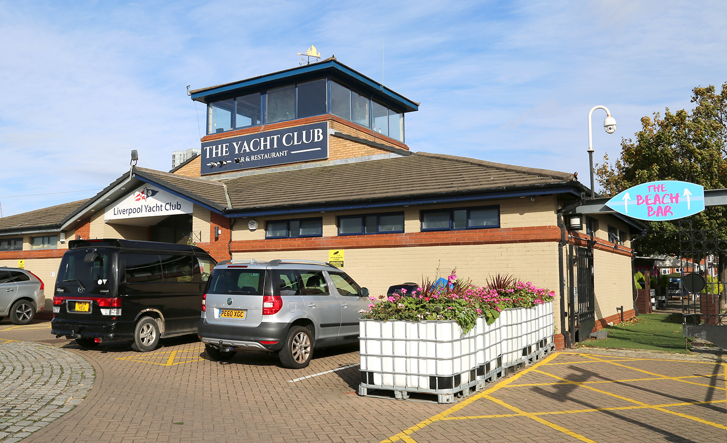 the yacht club liverpool parking